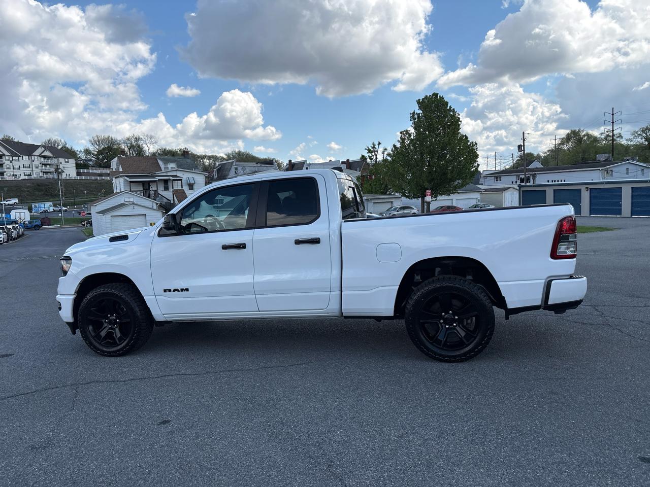 RAM 1500 Big Horn Quad Cab 4WD 2023