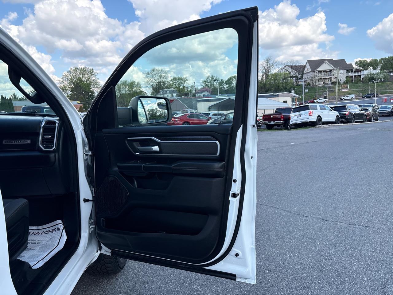 RAM 1500 Big Horn Quad Cab 4WD 2023