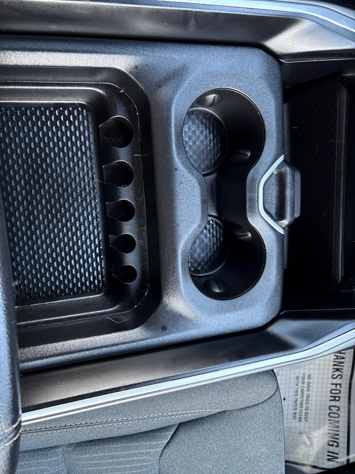 RAM 1500 Big Horn Quad Cab 4WD 2023