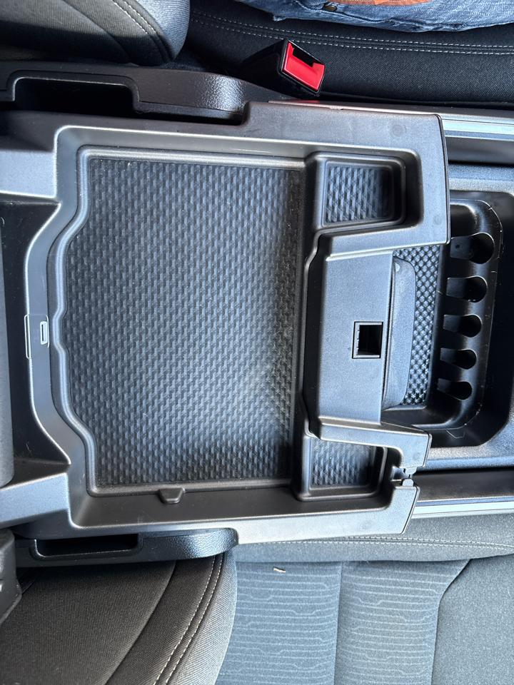 RAM 1500 Big Horn Quad Cab 4WD 2023