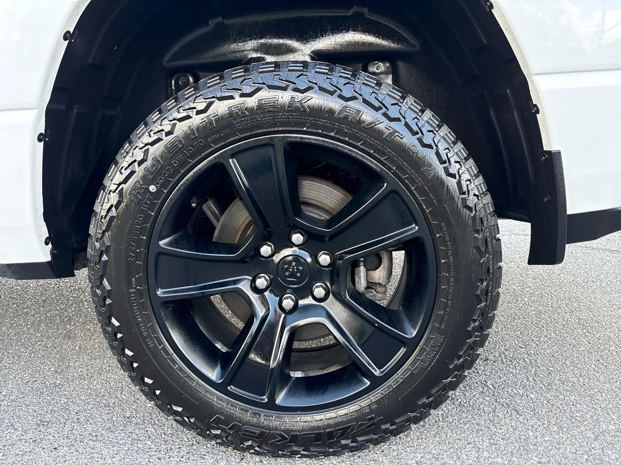 RAM 1500 Big Horn Quad Cab 4WD 2023