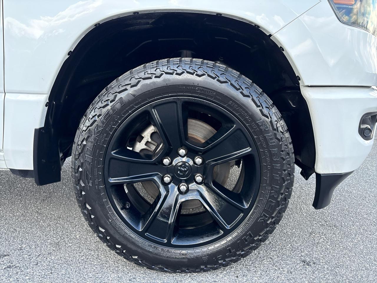 RAM 1500 Big Horn Quad Cab 4WD 2023