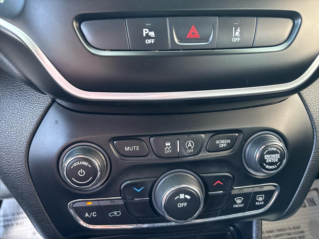 Jeep Cherokee Latitude Lux 4WD 2021