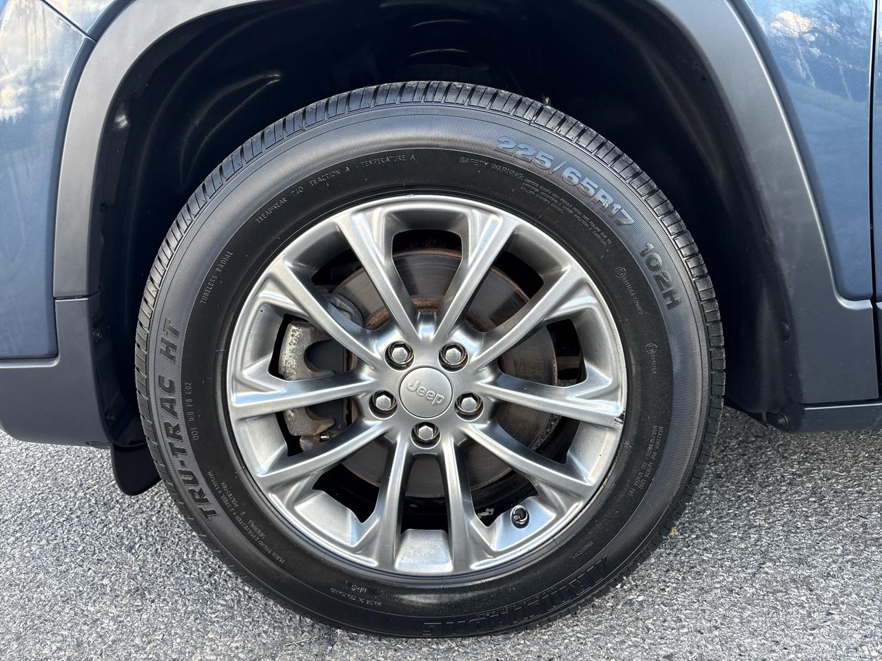 Jeep Cherokee Latitude Lux 4WD 2021