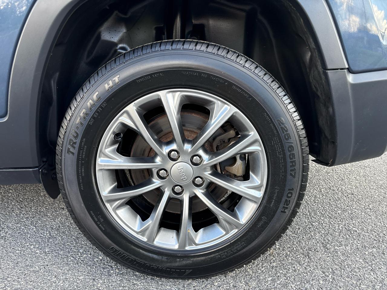 Jeep Cherokee Latitude Lux 4WD 2021