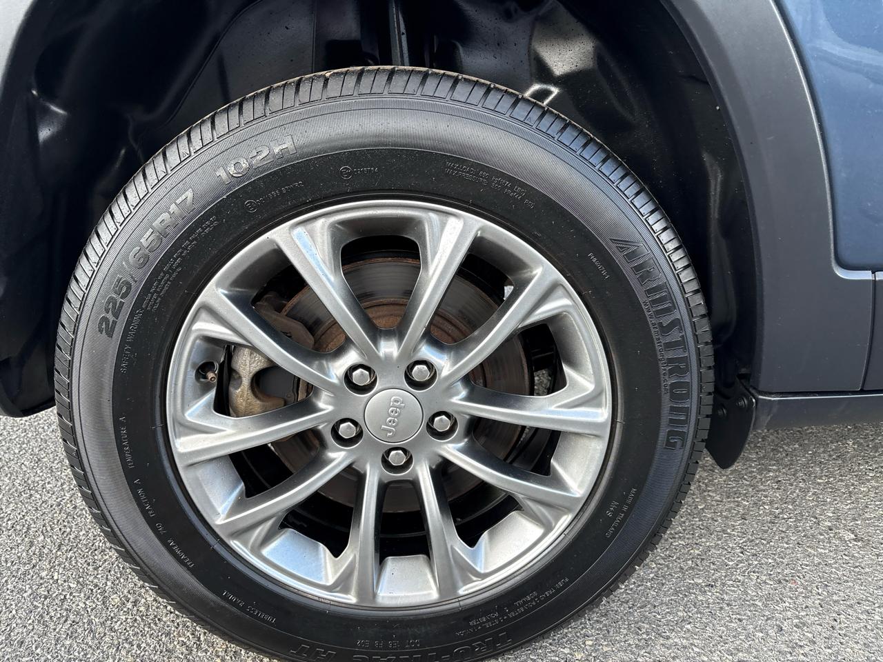 Jeep Cherokee Latitude Lux 4WD 2021