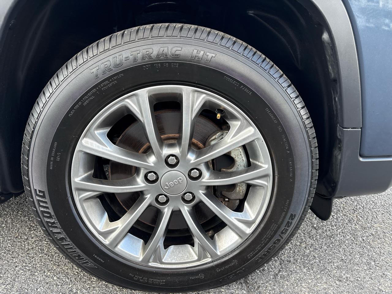 Jeep Cherokee Latitude Lux 4WD 2021