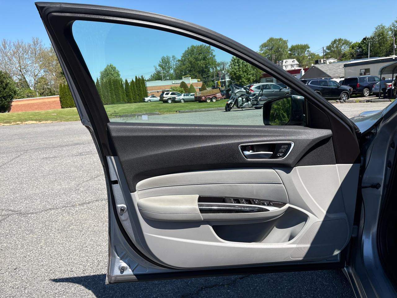 Acura TLX Base 2.4L 2019
