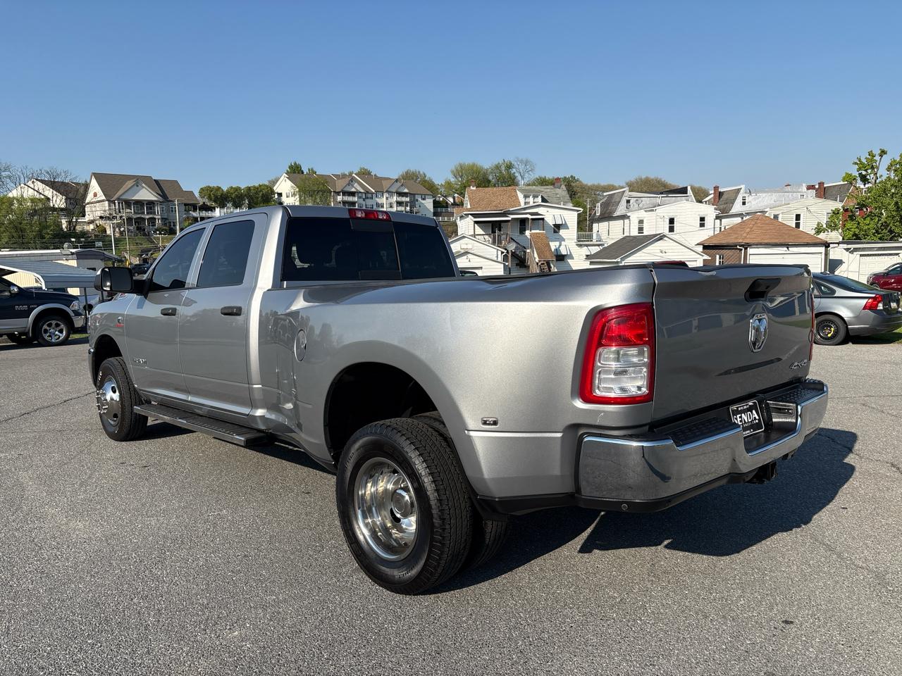 RAM 3500 Tradesman Crew Cab 4WD DRW 2019