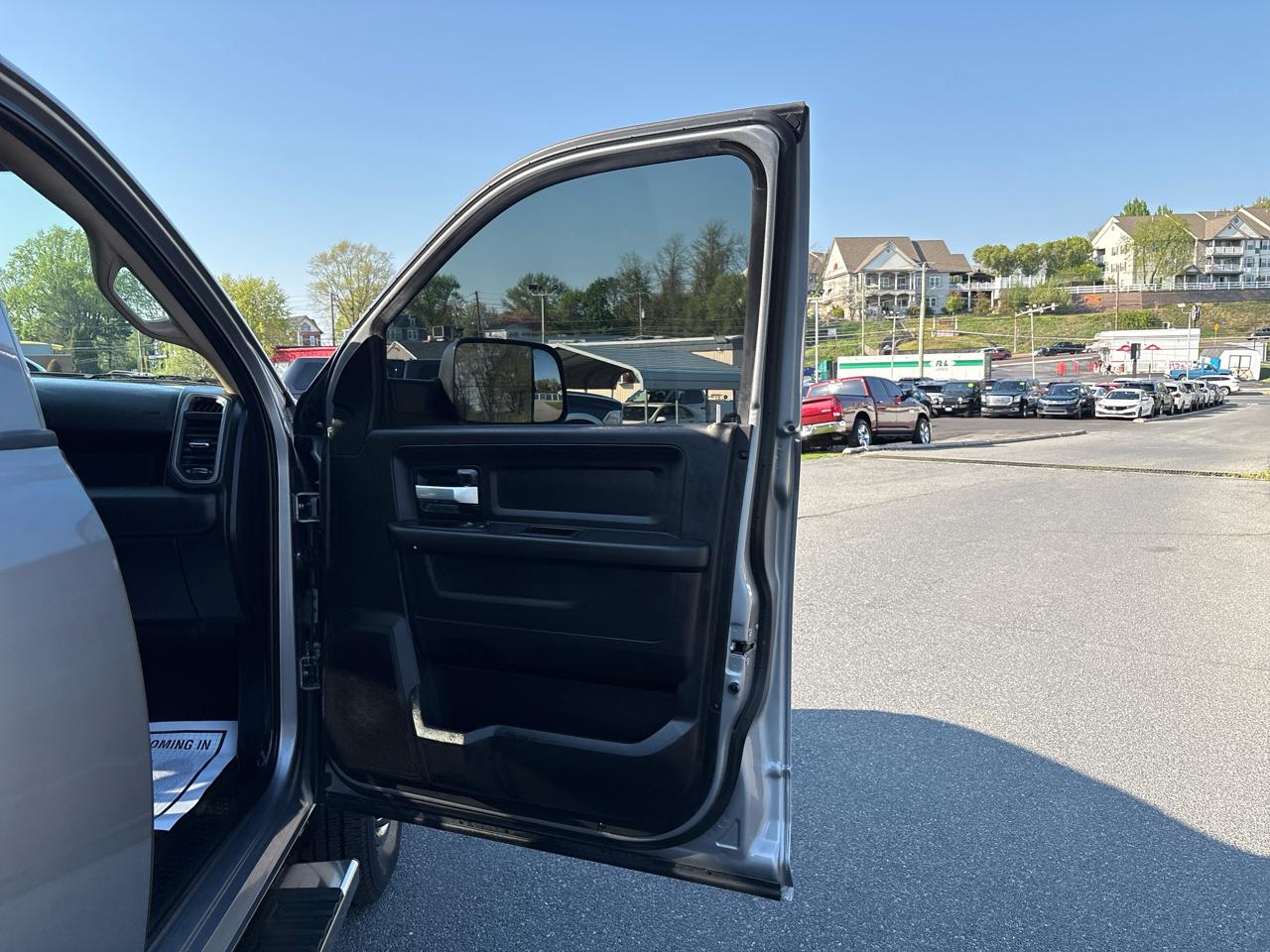 RAM 3500 Tradesman Crew Cab 4WD DRW 2019