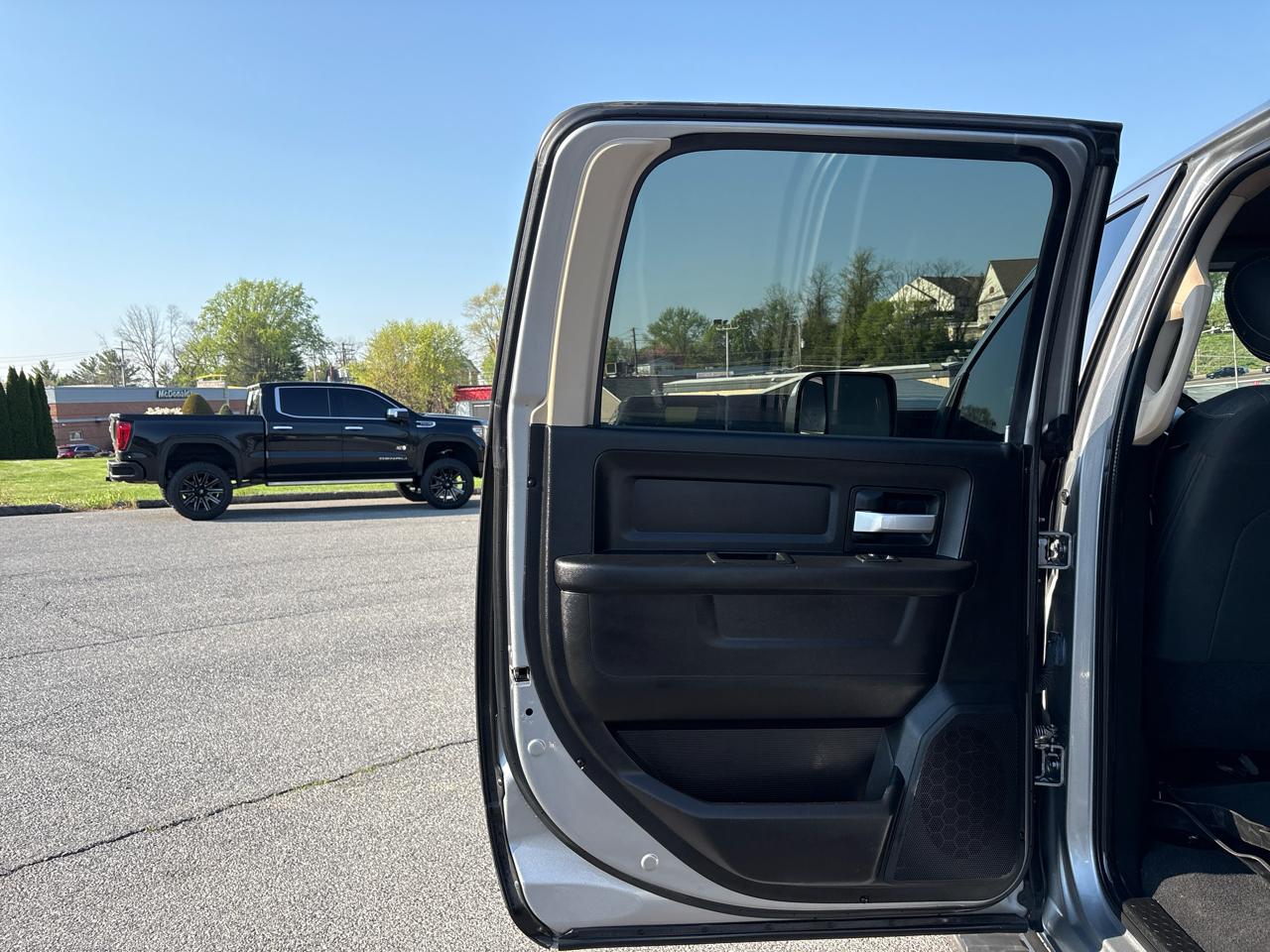 RAM 3500 Tradesman Crew Cab 4WD DRW 2019