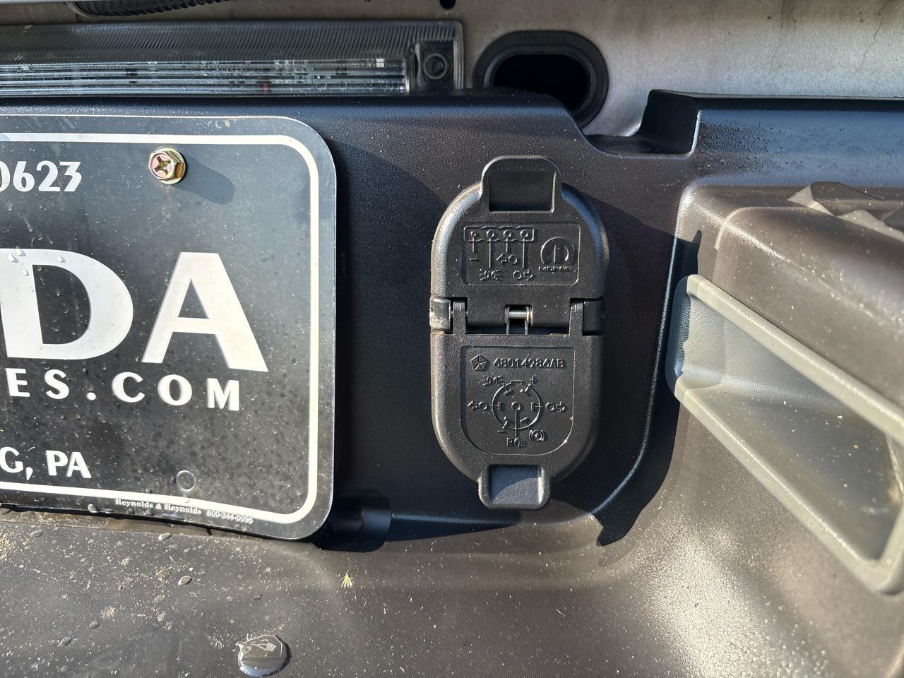 RAM 3500 Tradesman Crew Cab 4WD DRW 2019