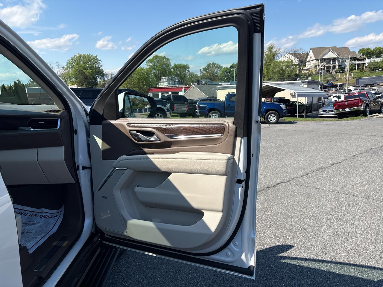 GMC Yukon XL Denali 4WD 2022