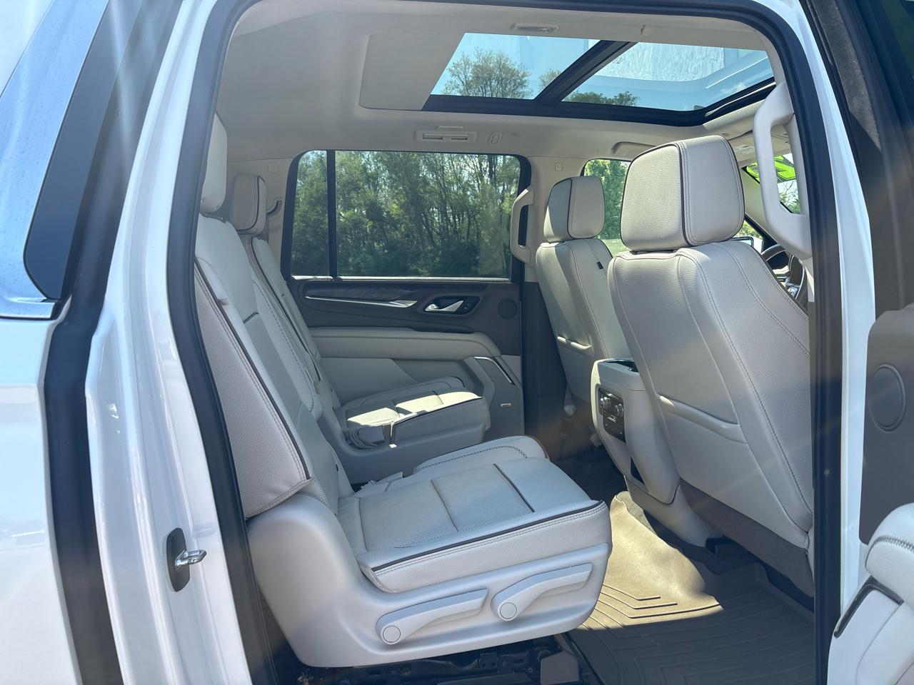 GMC Yukon XL Denali 4WD 2022