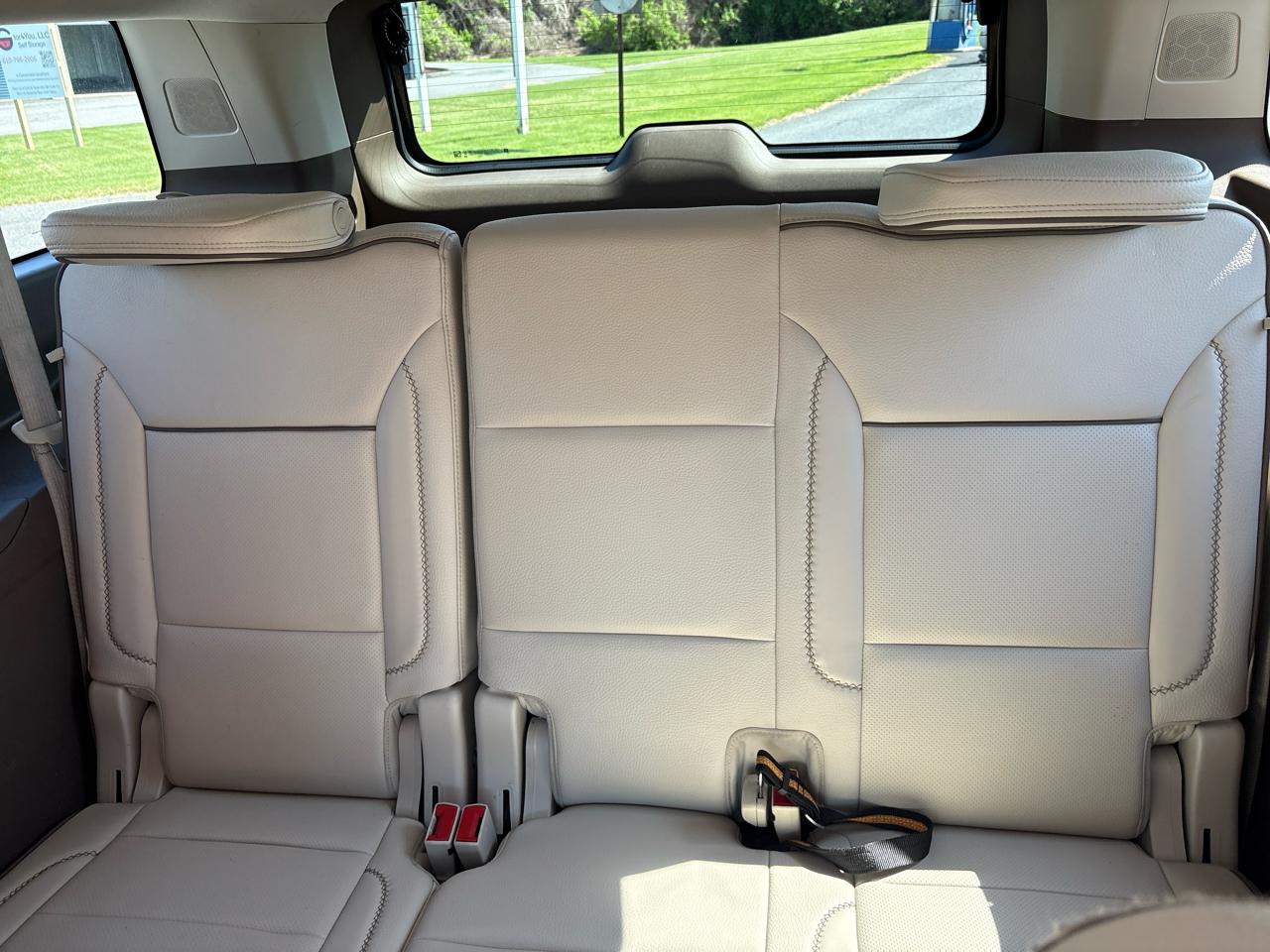 GMC Yukon XL Denali 4WD 2022