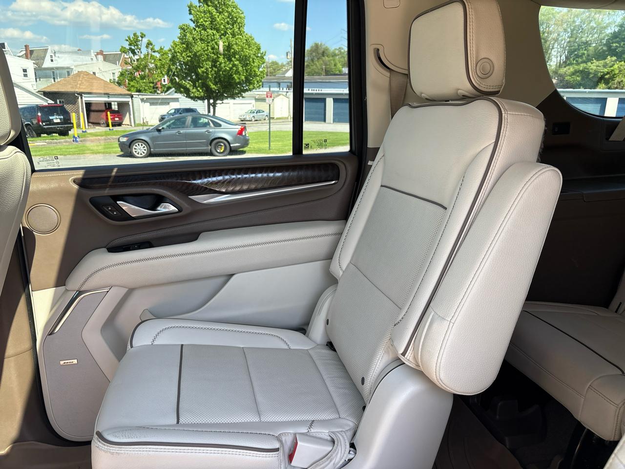 GMC Yukon XL Denali 4WD 2022
