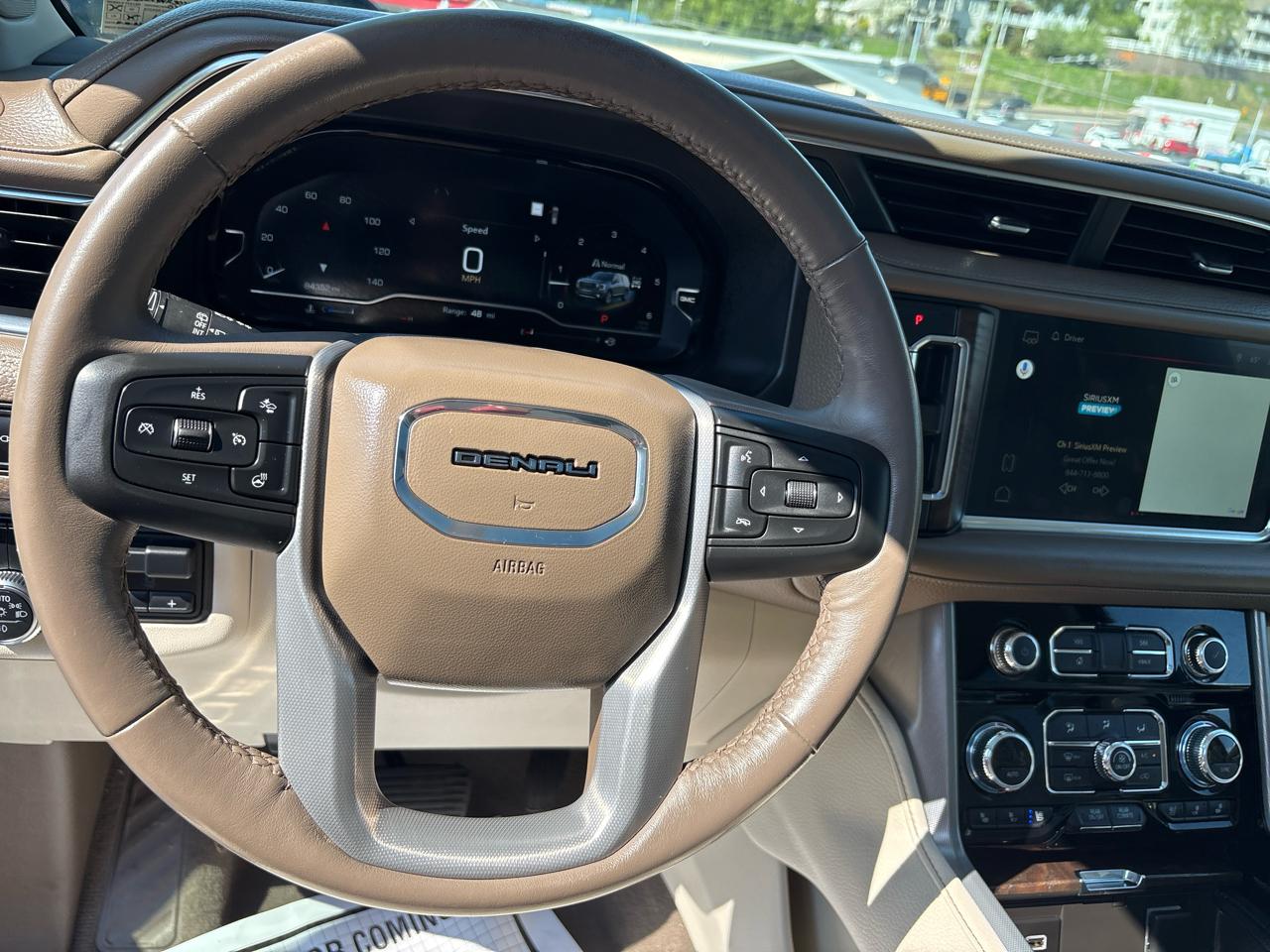 GMC Yukon XL Denali 4WD 2022