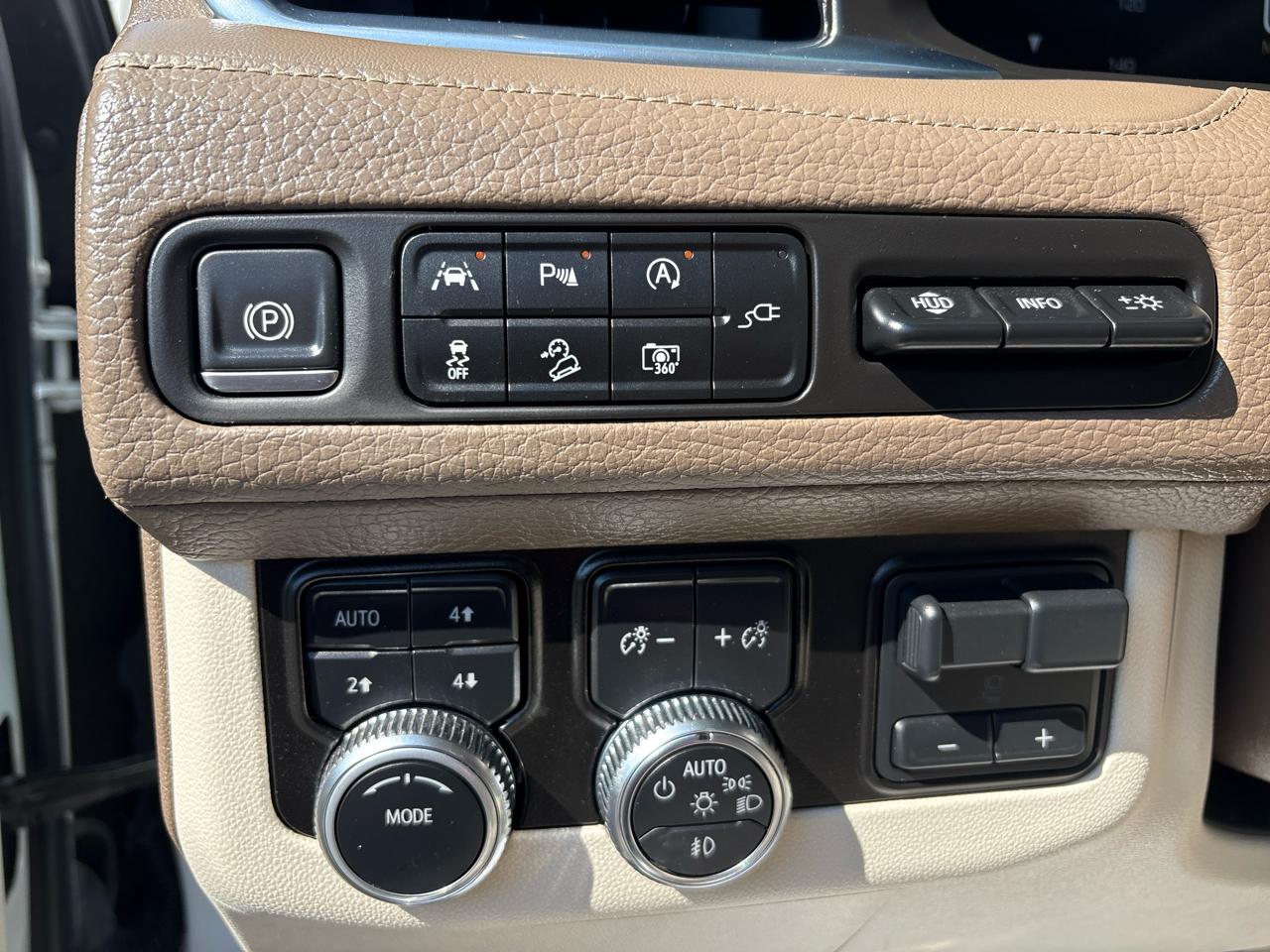 GMC Yukon XL Denali 4WD 2022