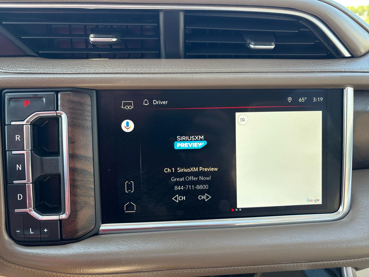 GMC Yukon XL Denali 4WD 2022