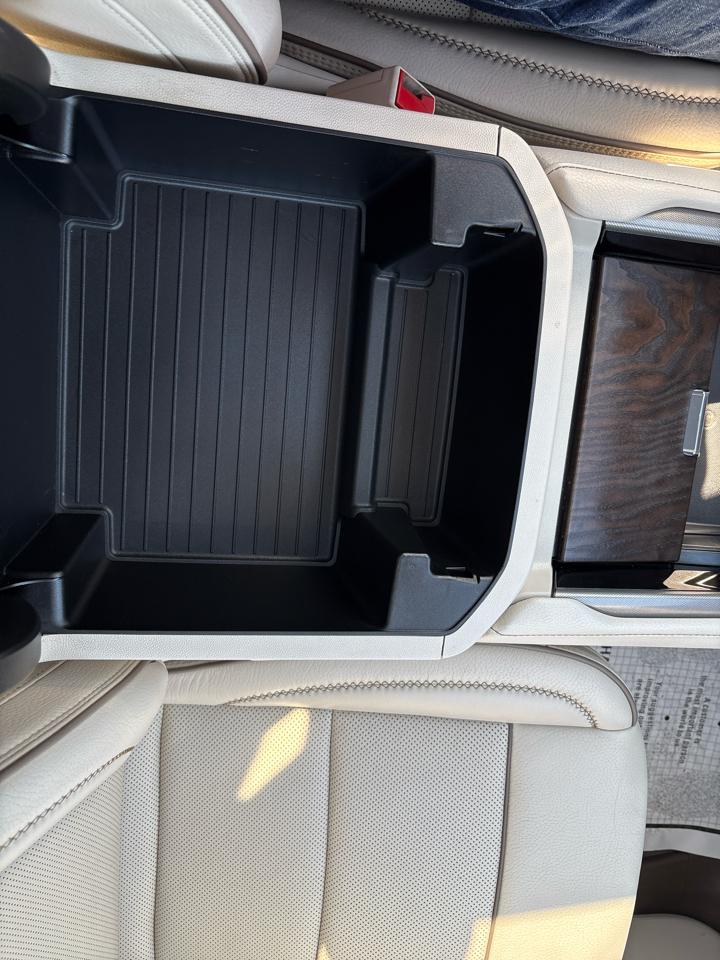 GMC Yukon XL Denali 4WD 2022