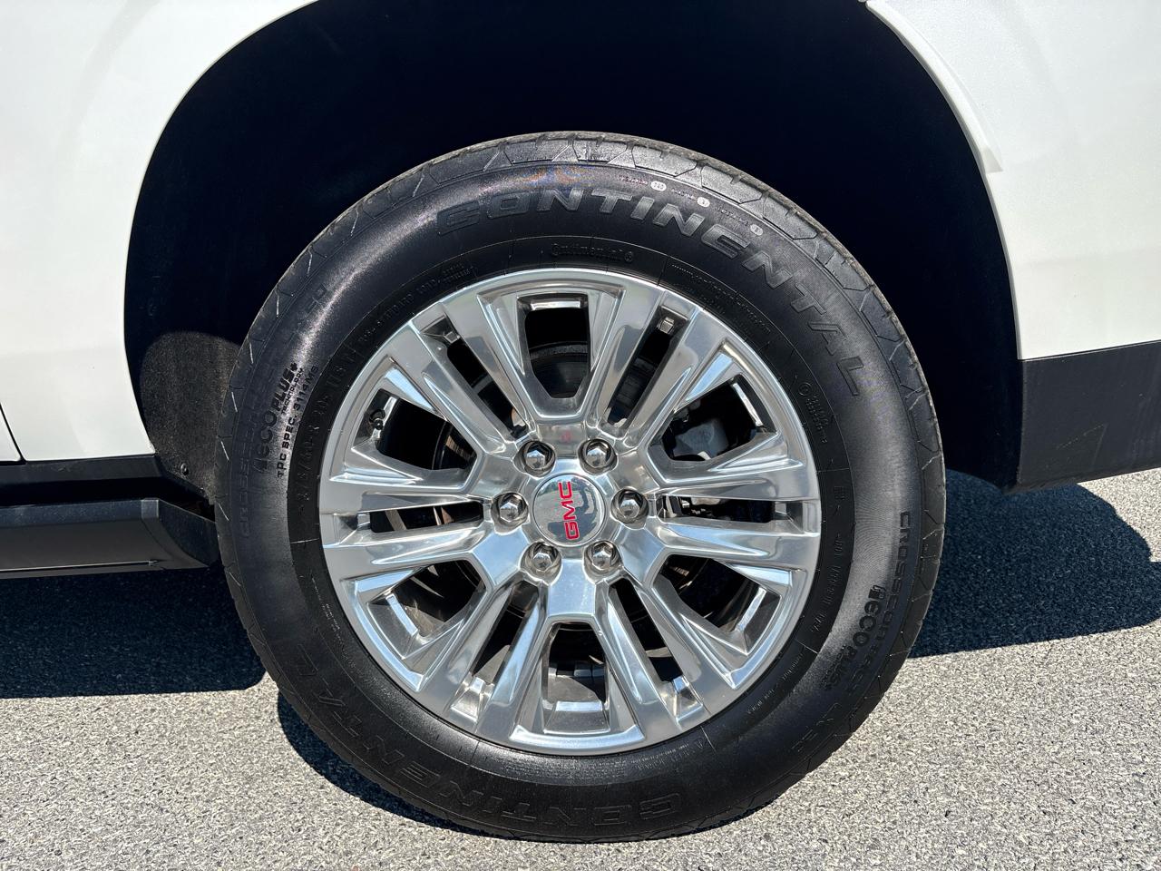 GMC Yukon XL Denali 4WD 2022