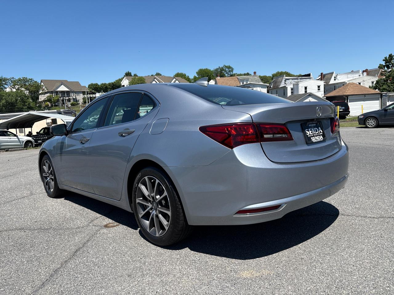 Acura TLX 9-Spd AT w/Technology Package 2016