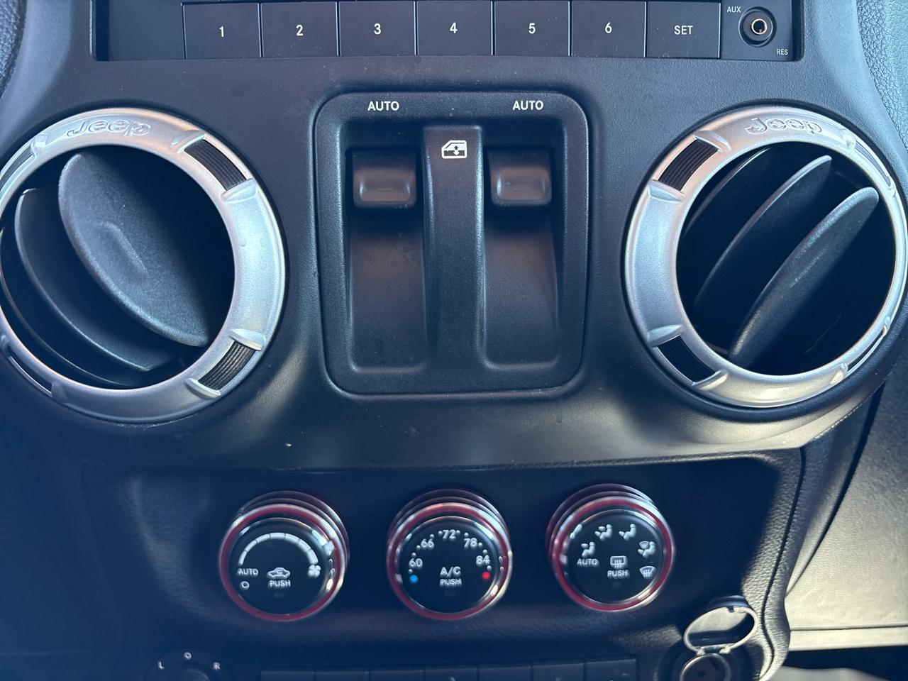 Jeep Wrangler Rubicon 4WD 2014