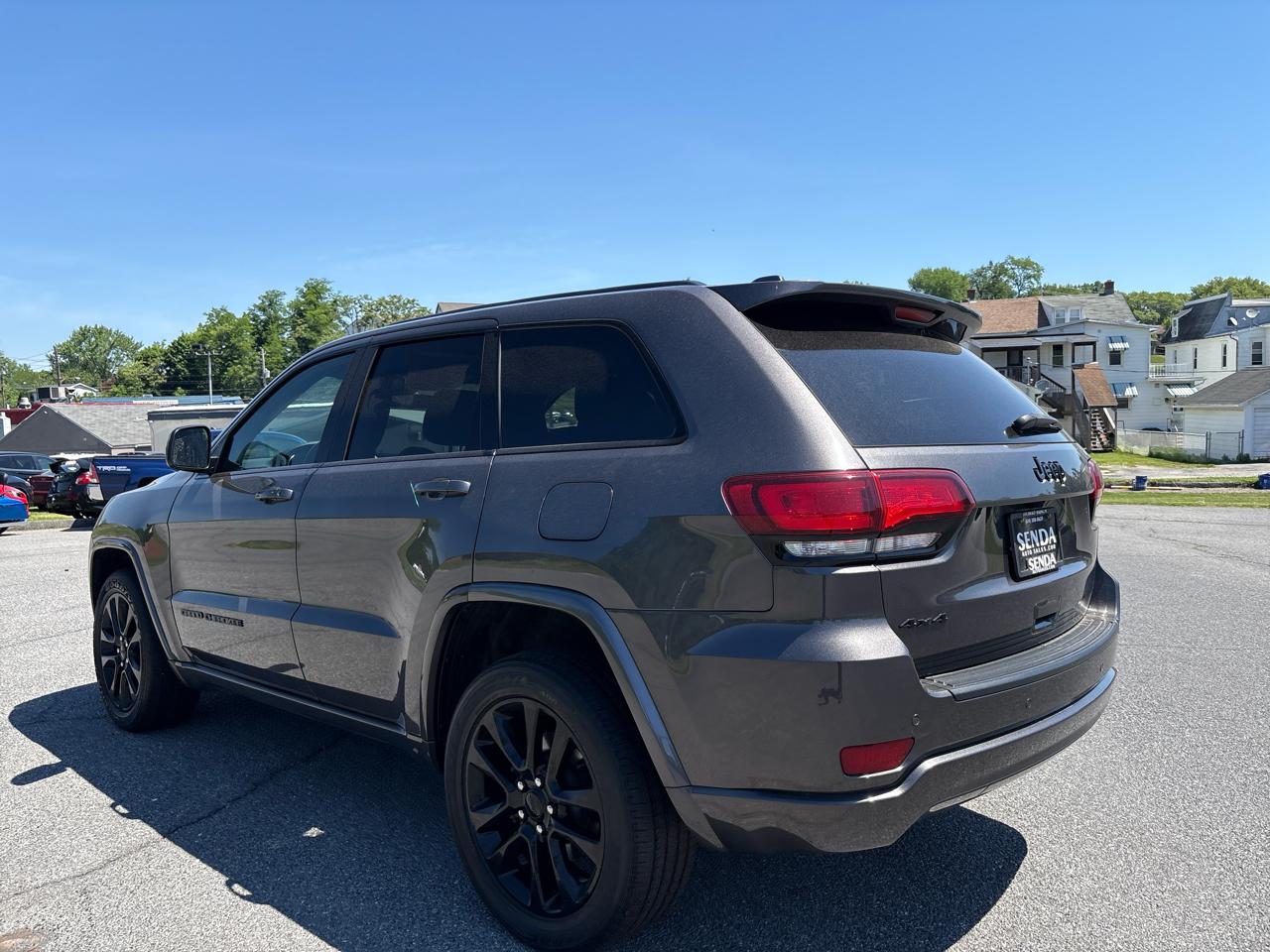 Jeep Grand Cherokee Laredo X 4WD 2021