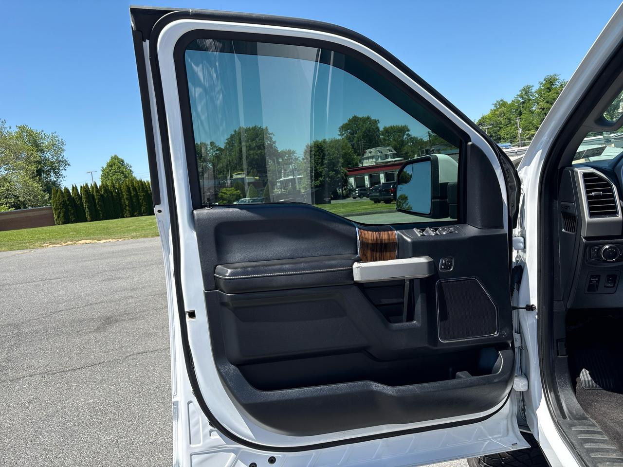 Ford F-150 Lariat SuperCrew 6.5-ft. Bed 4WD 2019