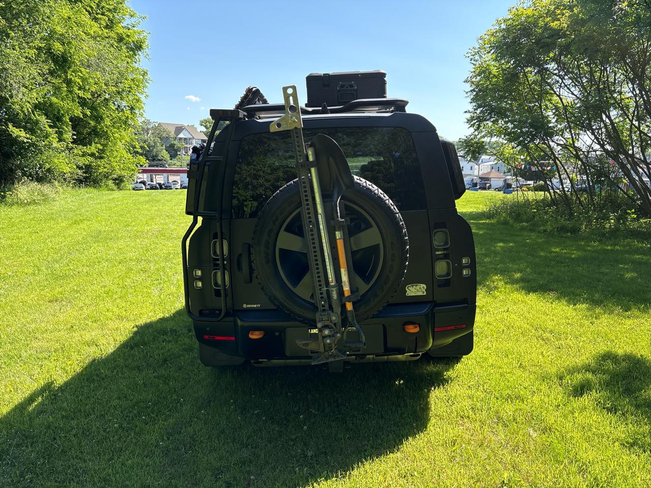 Land Rover Defender 130 SE 2023