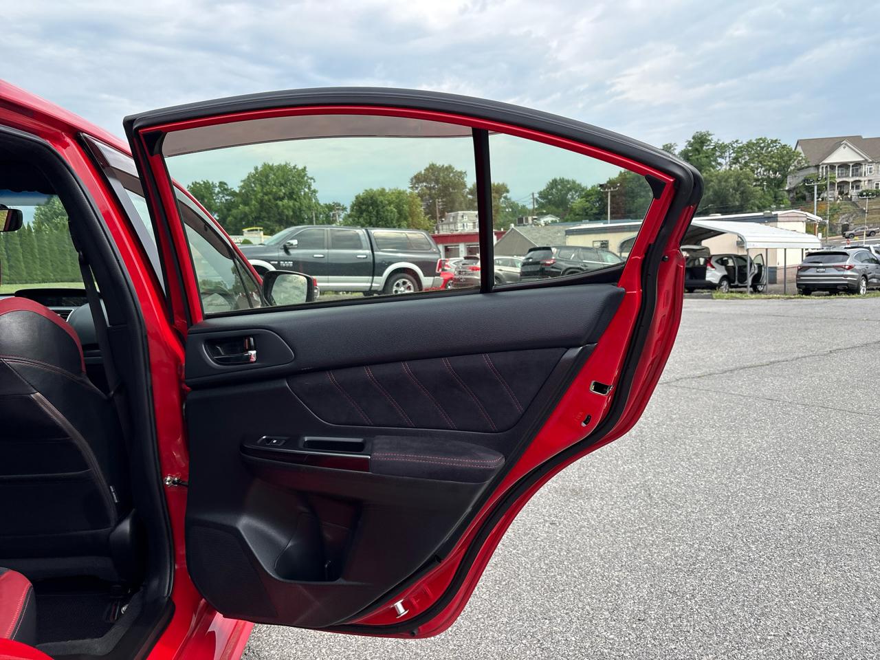 Subaru WRX STI 4-Door 2017