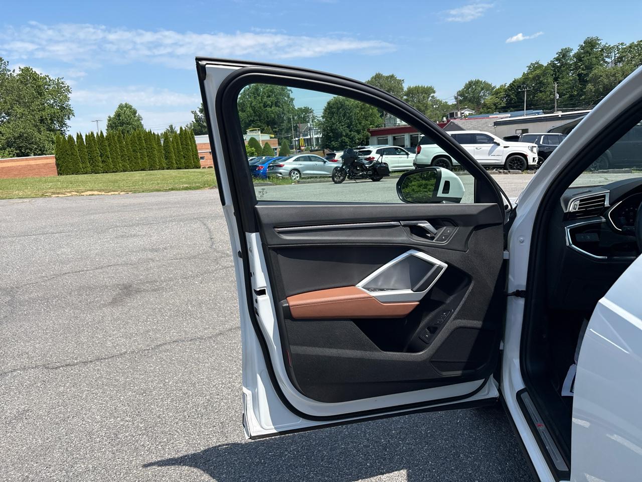 Audi Q3 S line Premium quattro 2023