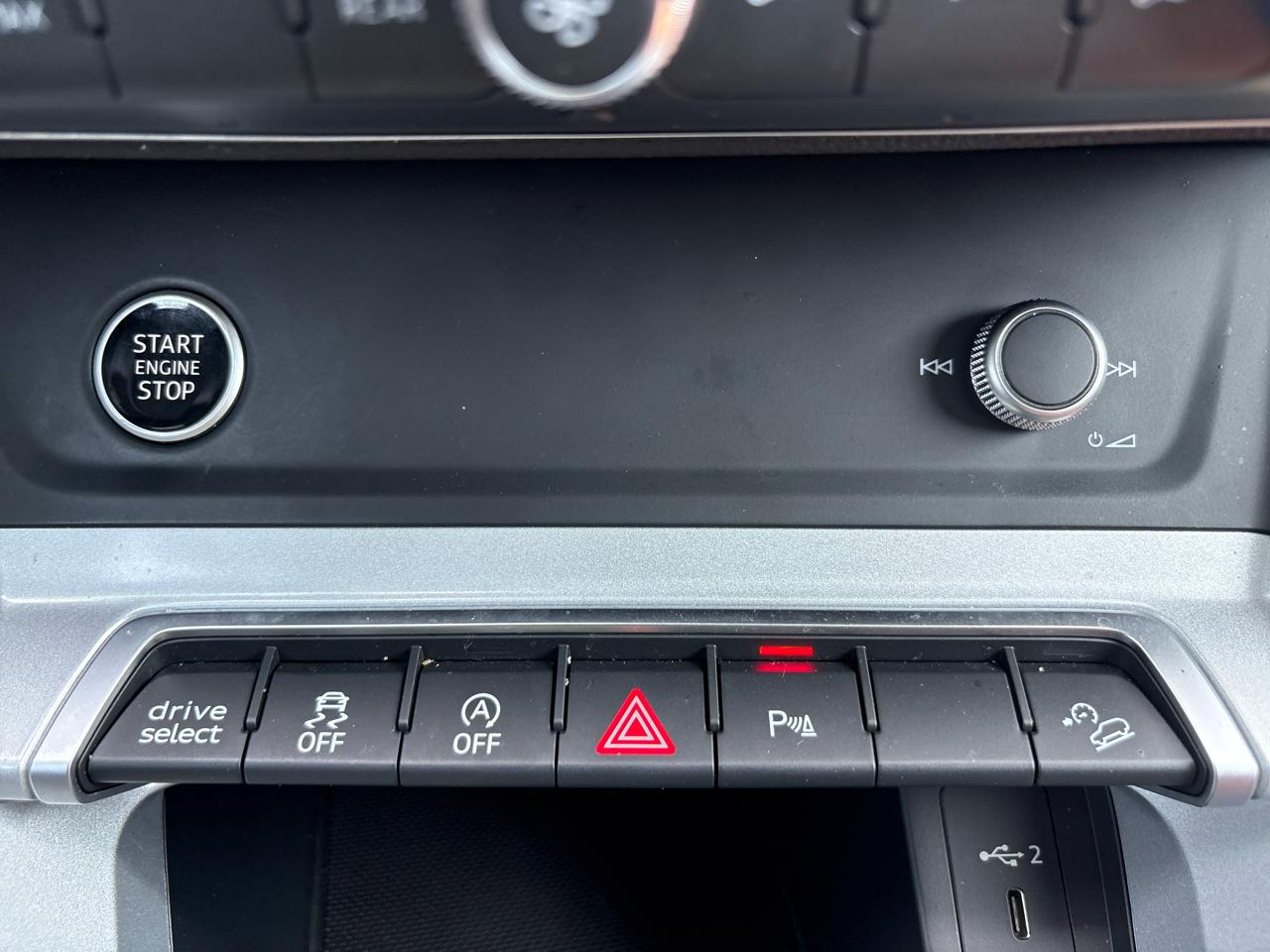 Audi Q3 S line Premium quattro 2023