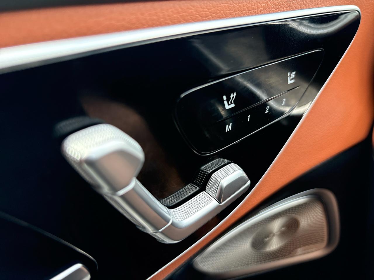 Mercedes-Benz C-Class C300 4MATIC Sedan 2022