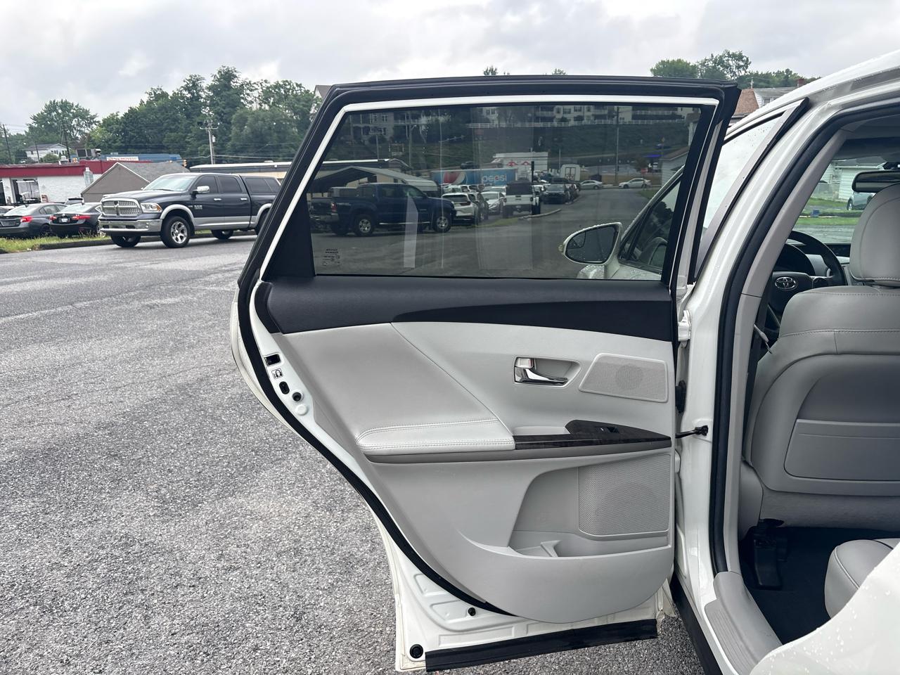 Toyota Venza XLE V6 AWD 2015