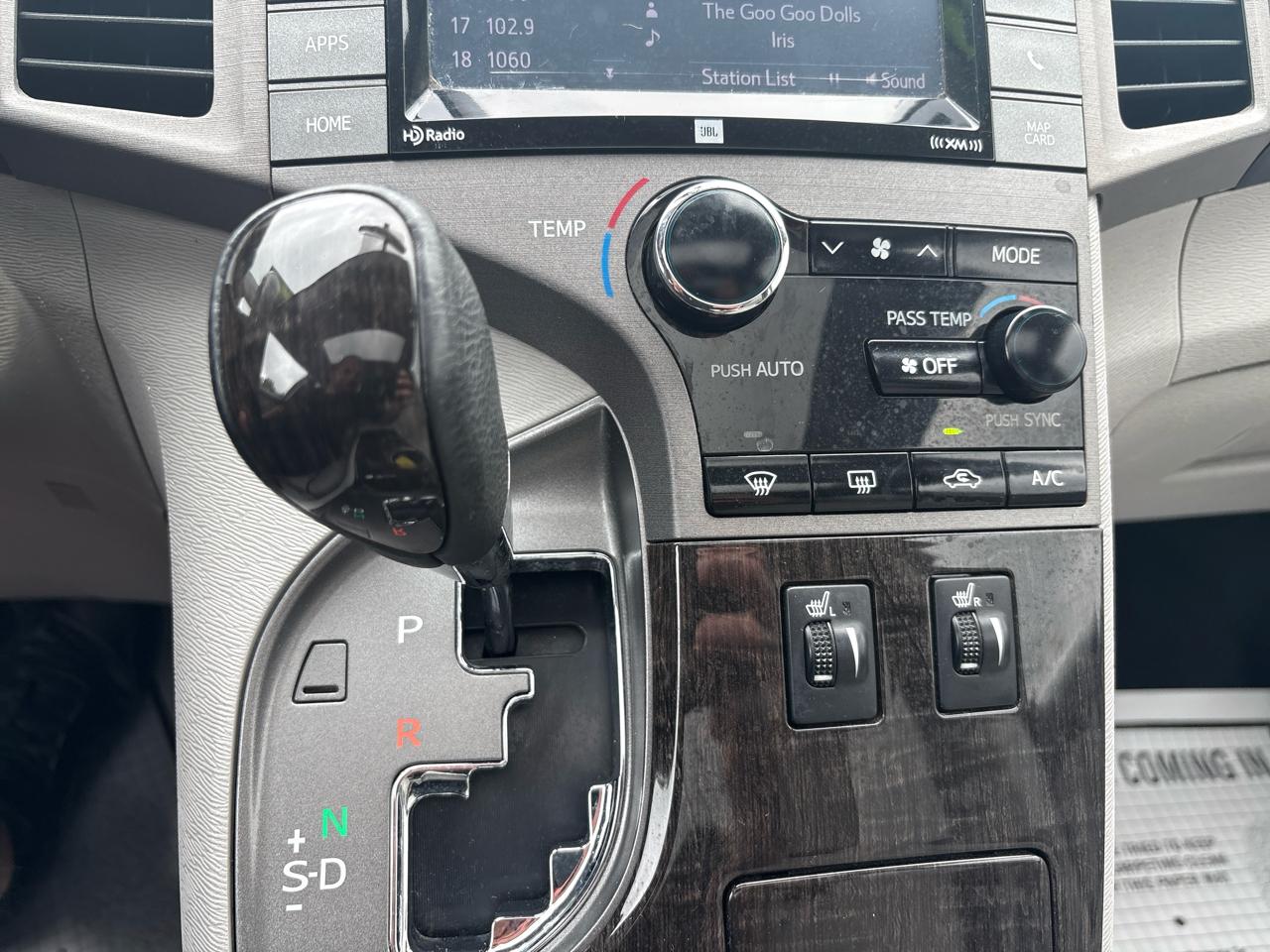 Toyota Venza XLE V6 AWD 2015