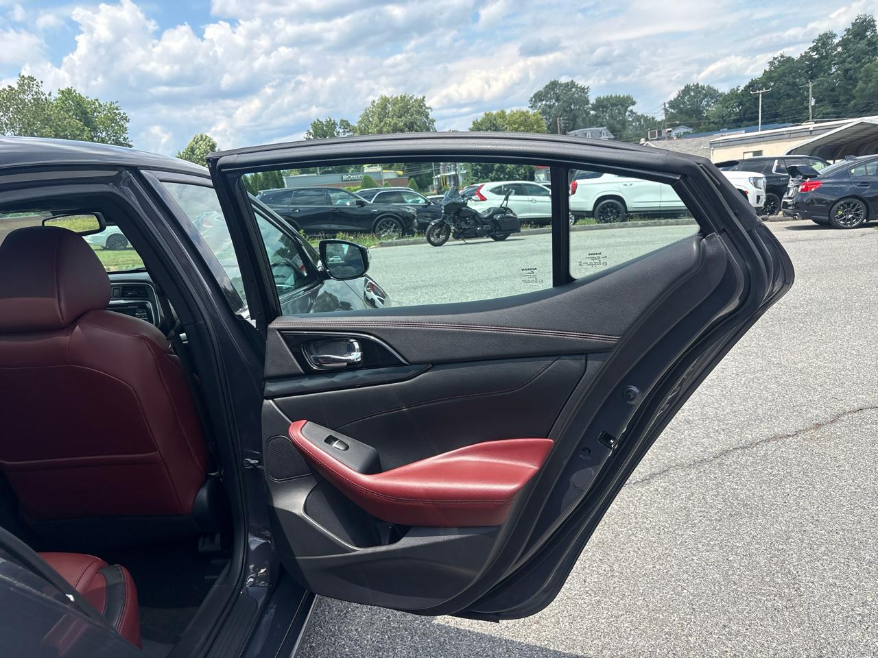 Nissan Maxima Platinum 2021