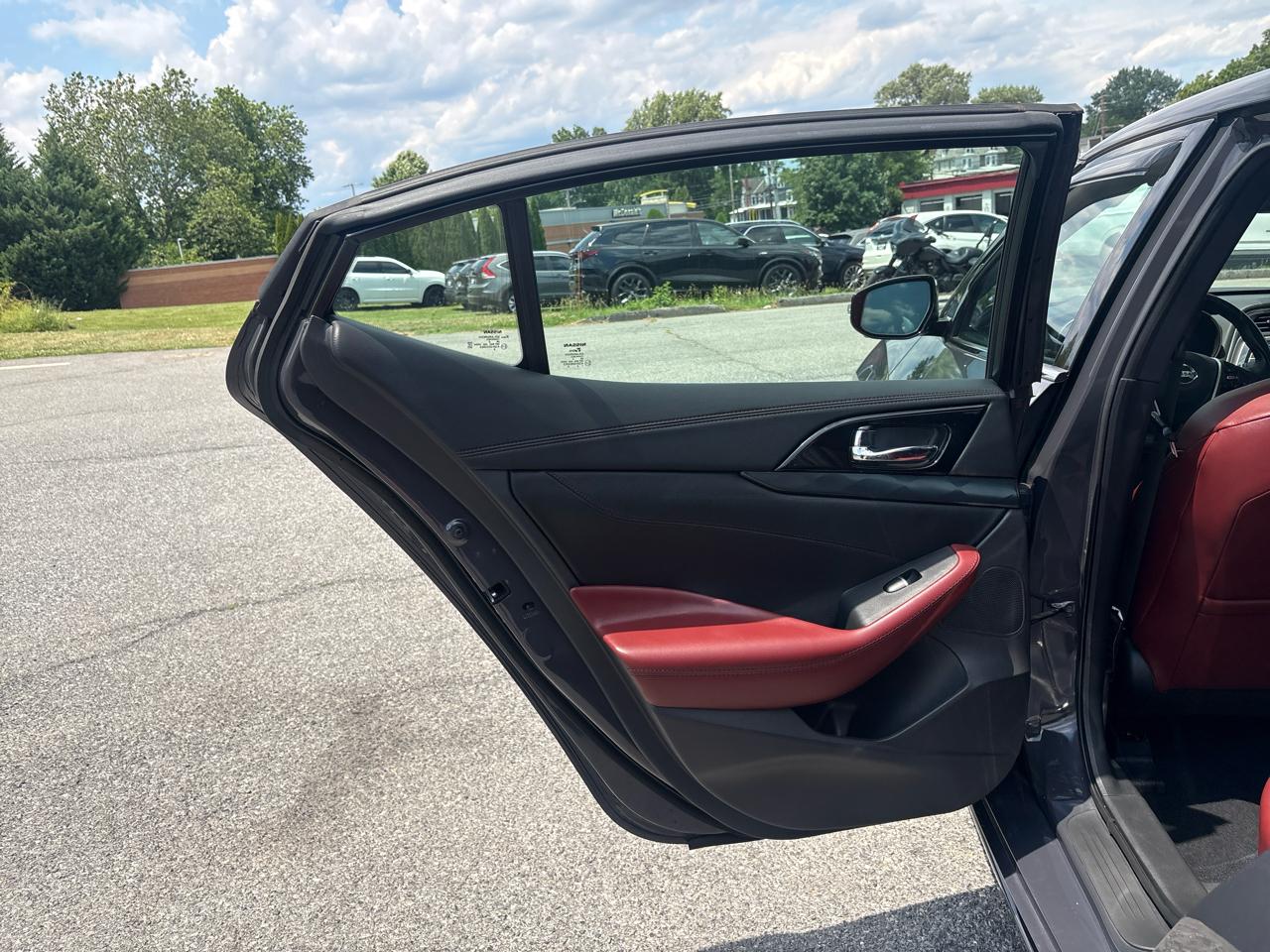 Nissan Maxima Platinum 2021
