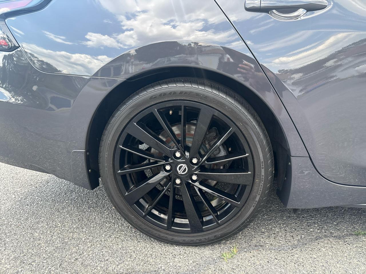 Nissan Maxima Platinum 2021