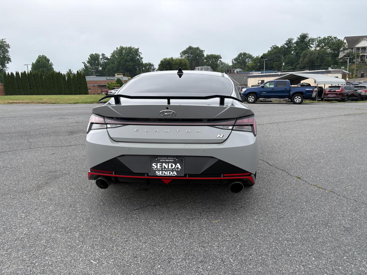Hyundai Elantra  2023