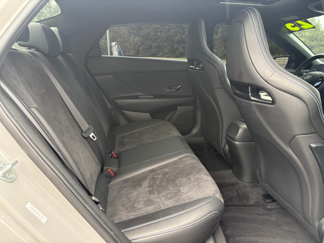 Hyundai Elantra  2023