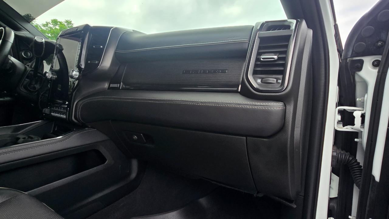 RAM 3500 Limited Mega Cab 4WD 2024
