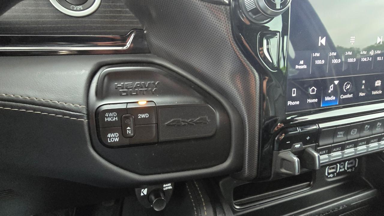 RAM 3500 Limited Mega Cab 4WD 2024