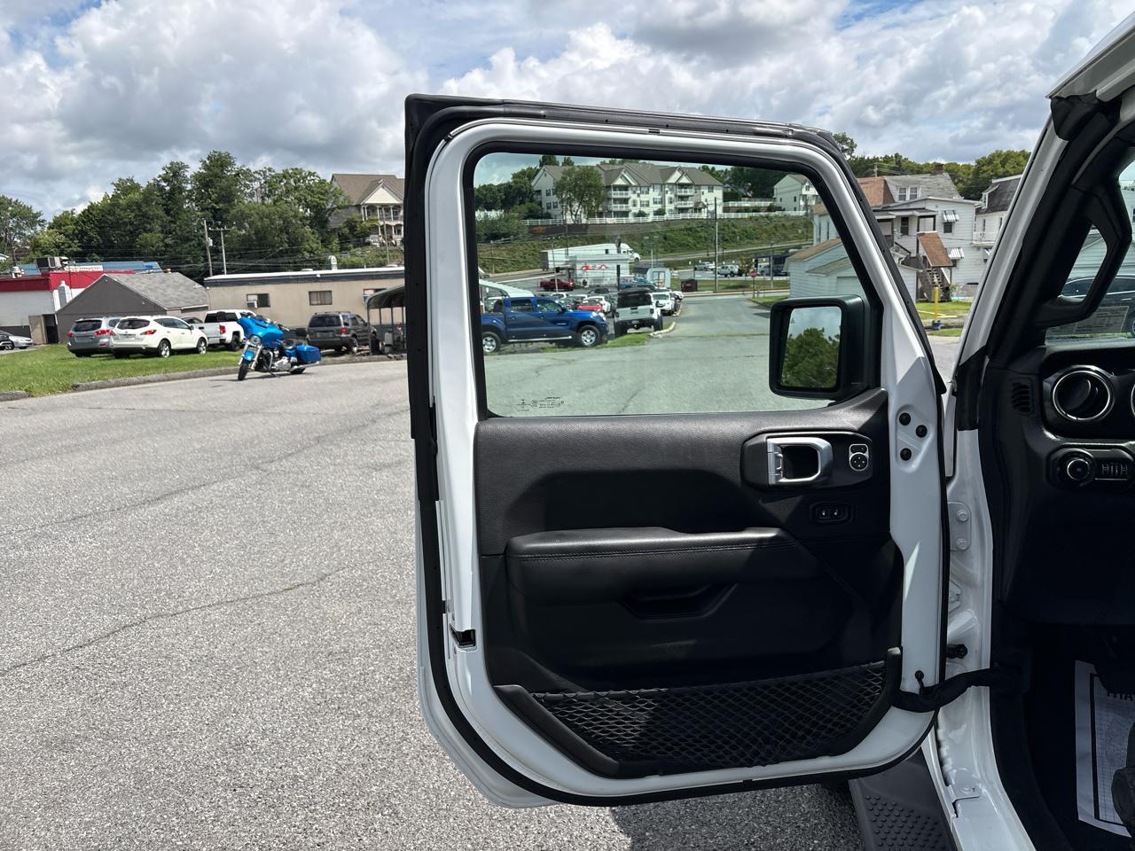 Jeep Wrangler Unlimited Sahara 2022