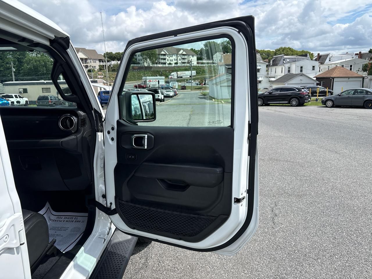 Jeep Wrangler Unlimited Sahara 2022