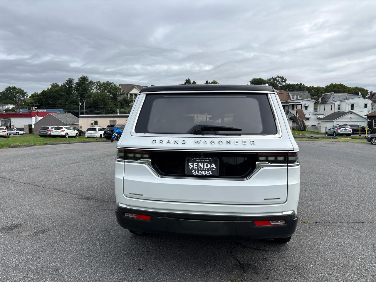 Jeep Grand Wagoneer Series III 4WD 2022