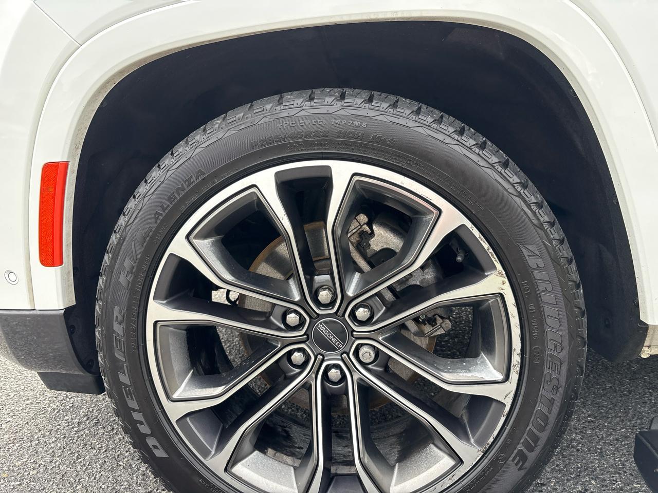 Jeep Grand Wagoneer Series III 4WD 2022