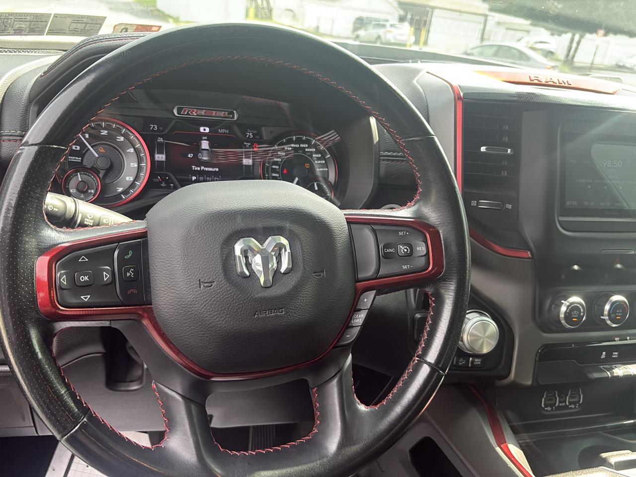 RAM 1500 Rebel Quad Cab 4WD 2019