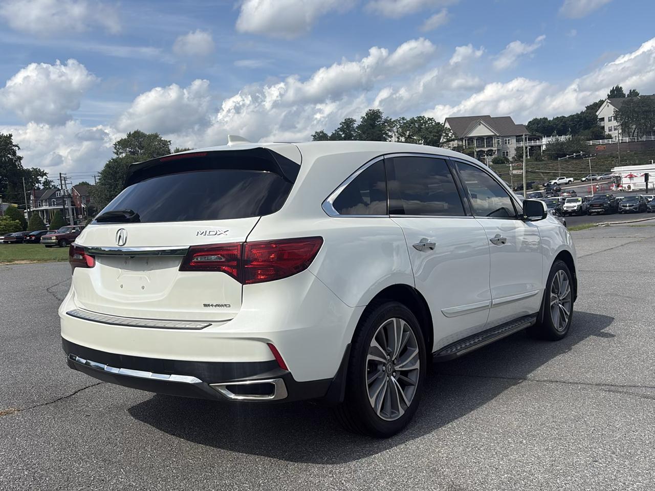 Acura MDX photo 5