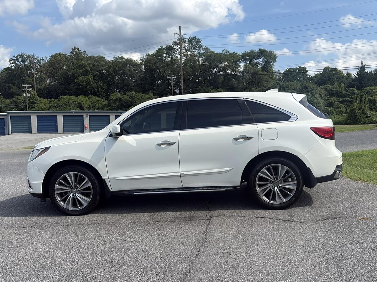 Acura MDX photo 8